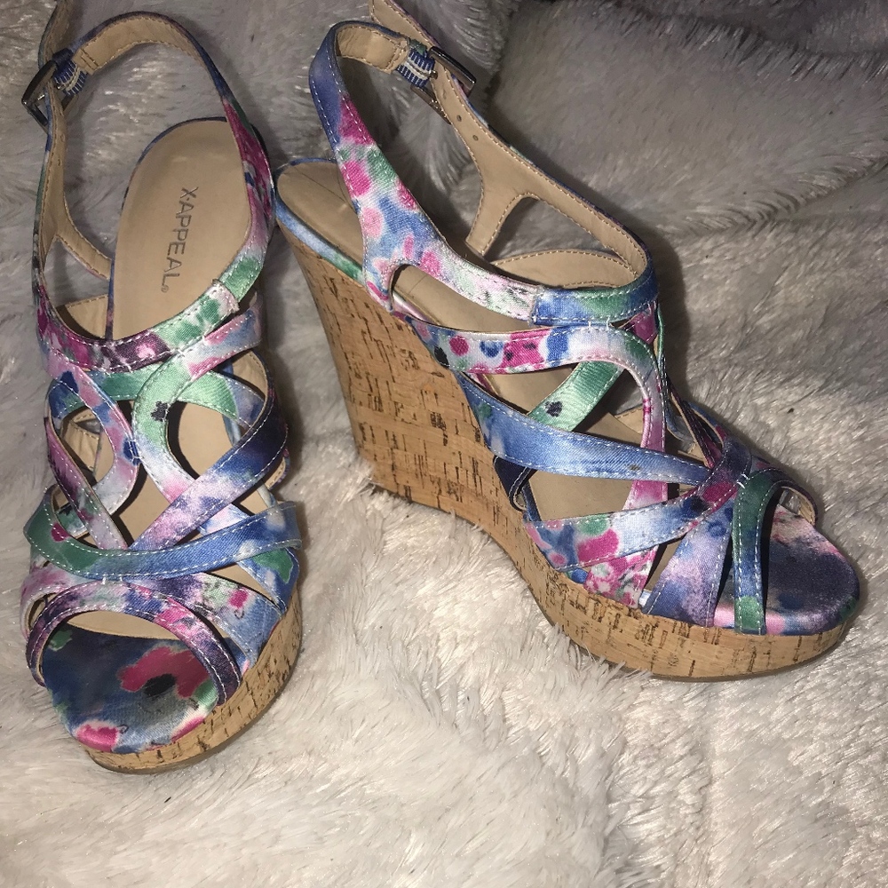 Colorful Wedges - Picture 2 of 2